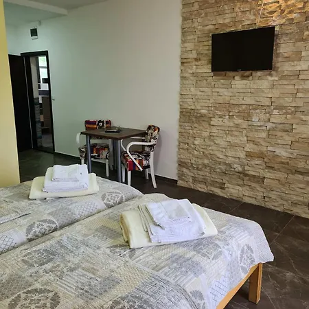 Apartment Ra *